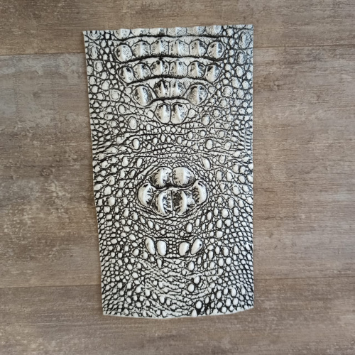 Кожа Крс в формате 18,5*10,5 см с тиснением под крокодила фото 6