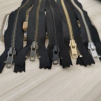 Молния металлическая №5 30 см зубья YKK Япония