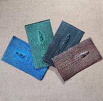 Кожа Крс в формате 18,5*10,5 см с тиснением голова крокодила