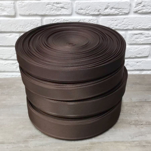 Лента ременная 25-50 мм Коричневая пэ, с окантовкой фото 3
