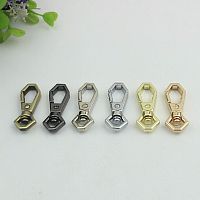 Карабин металлический шестиугольный 8 мм