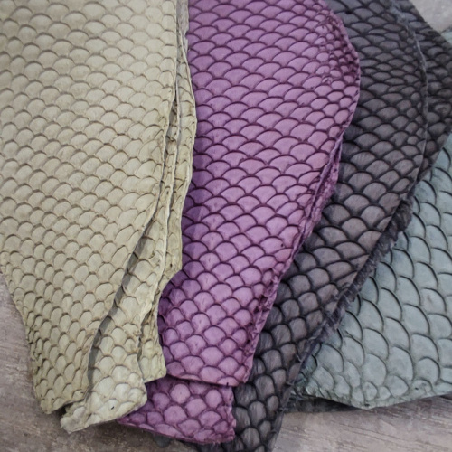 Кожа рыбы 0,7 мм Карп матовый 9*22 см фото 15