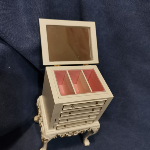 Миниатюра 1:6 для кукол Тумбочка для хранения украшений  D SP_779 - фото товара фото 3