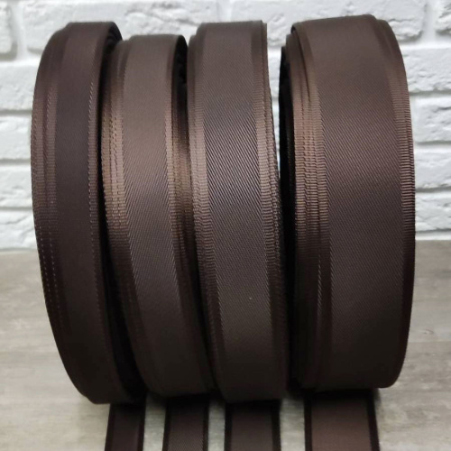 Лента ременная 25-50 мм Коричневая пэ, с окантовкой фото 2