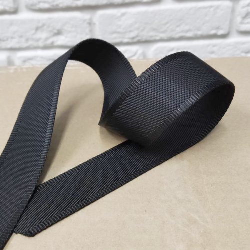 Лента ременная стропа 20-50 мм Черная пэ, с окантовкой фото 4