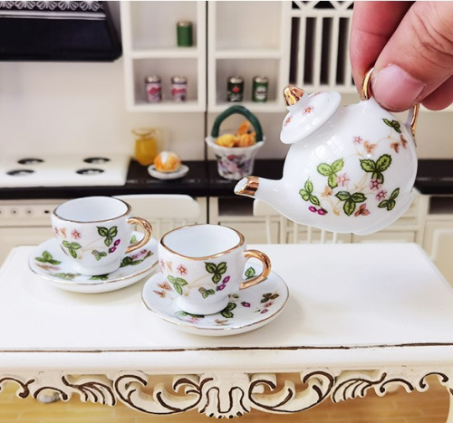 Фарфоровый чайный сервиз для кукол Цветы Масштаб 1:6   SH D-P92 - фото товара