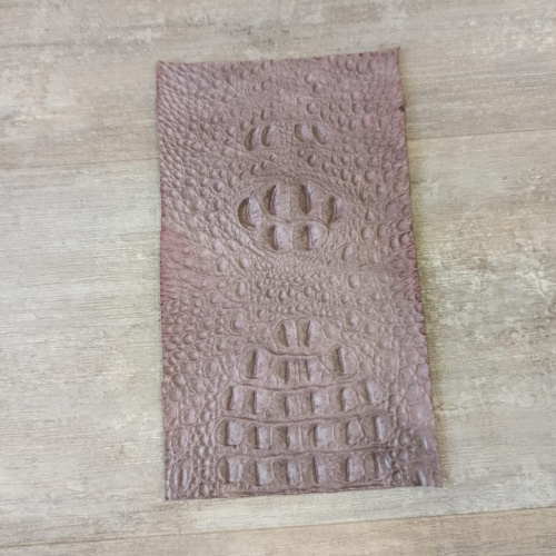 Кожа Крс в формате 18,5*10,5 см с тиснением под крокодила фото 3