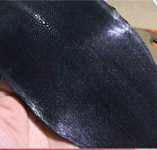 Кожа ската натуральная 10х30 см шлифованная фото 22