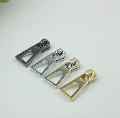 Уценка! Бегунок для молнии №5 пуллер с отверстием Уценка! Бегунок для молнии №5 пуллер с отверстием